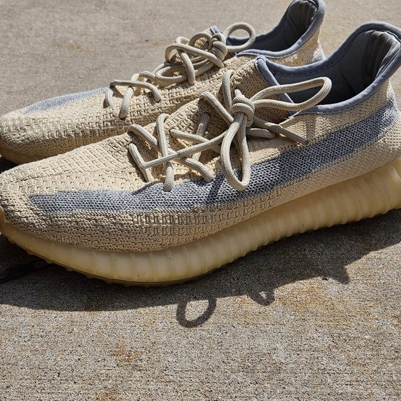 Yeezy Boost 360 Linens